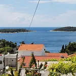 With A Parking Space Hvar - 5719 * Χβαρ