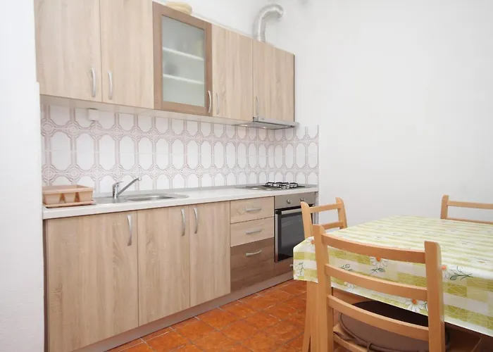 With A Parking Space Hvar - 5719 Apartamento Hvar Town