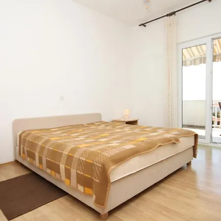 With A Parking Space Hvar - 5719 Apartman