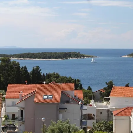 With A Parking Space Hvar - 5719 흐바르