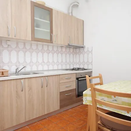 With A Parking Space Hvar - 5719 Apartman Hvar Town