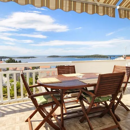 With A Parking Space Hvar - 5719 Apartamento Hvar Town