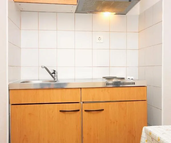 With A Parking Space Hvar - 5719 公寓