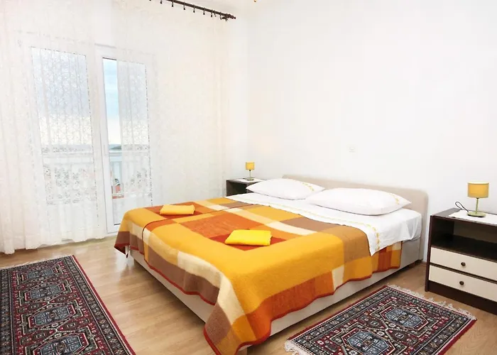 With A Parking Space Hvar - 5719 Хвар